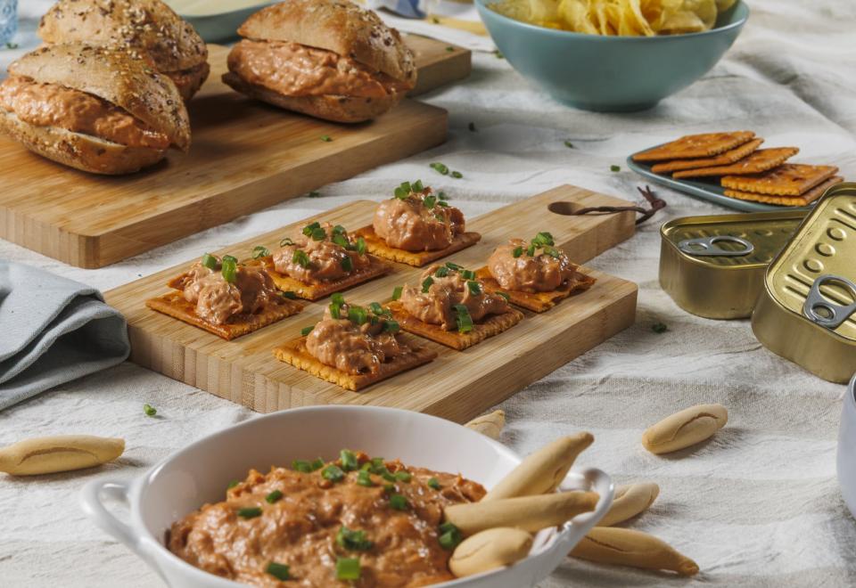 Untable de atún con tomate