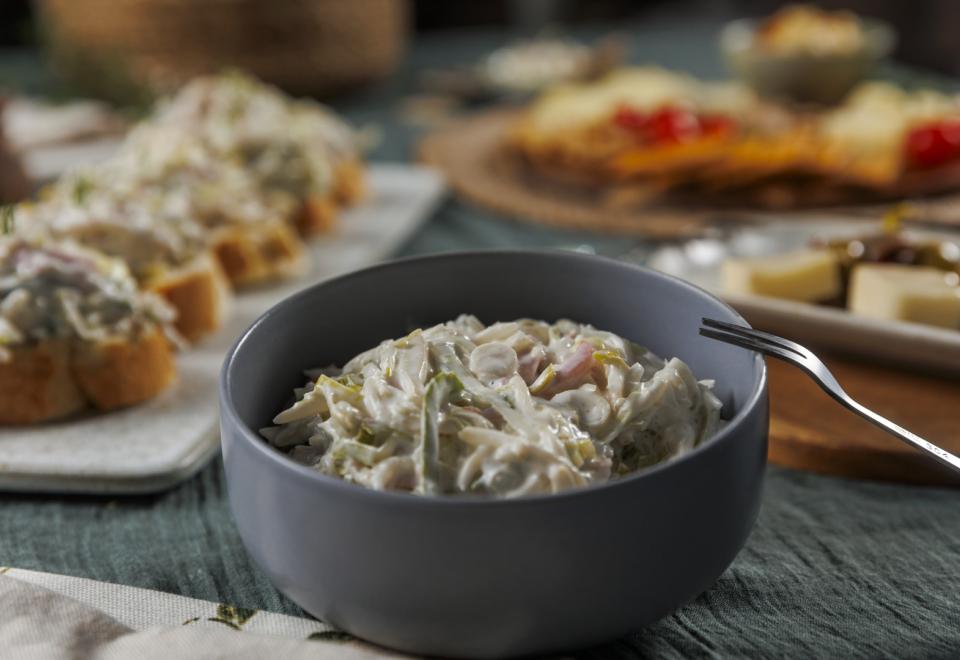 Ensaladilla de puerro con jamón