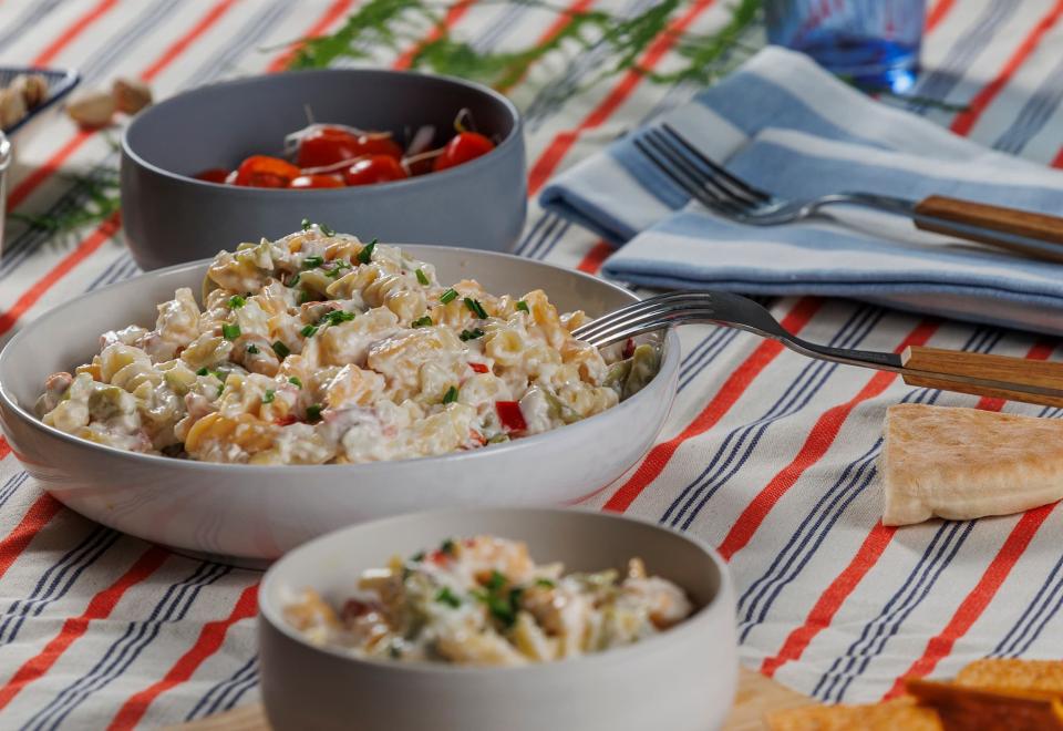 Pasta salad with cocktail sauce