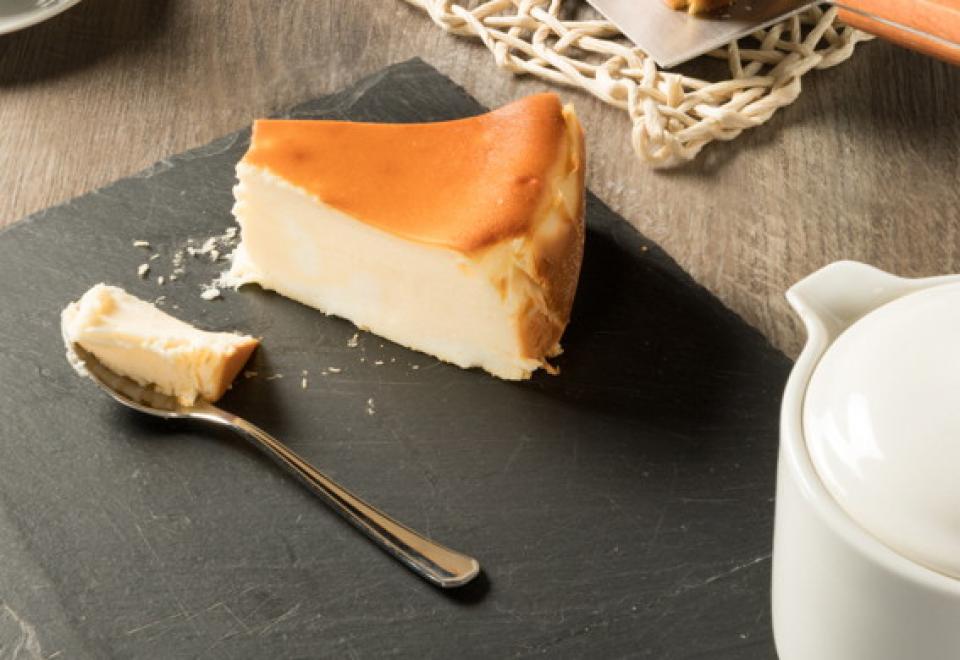 Basque style cheesecake