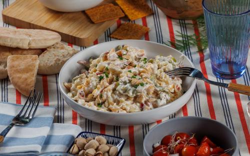 Pasta salad with cocktail sauce