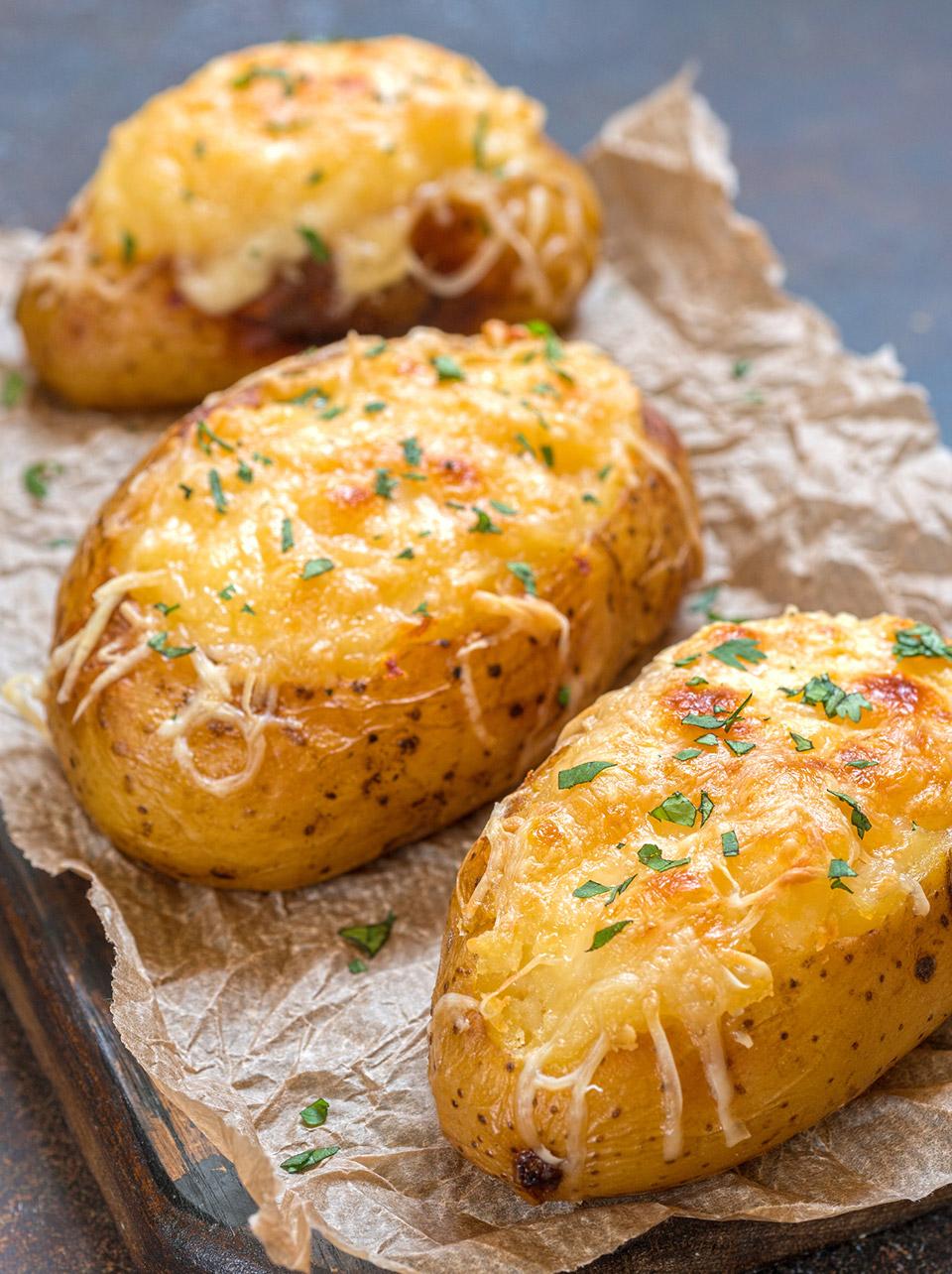 Potato stuffed with Palacios chorizo and cheese